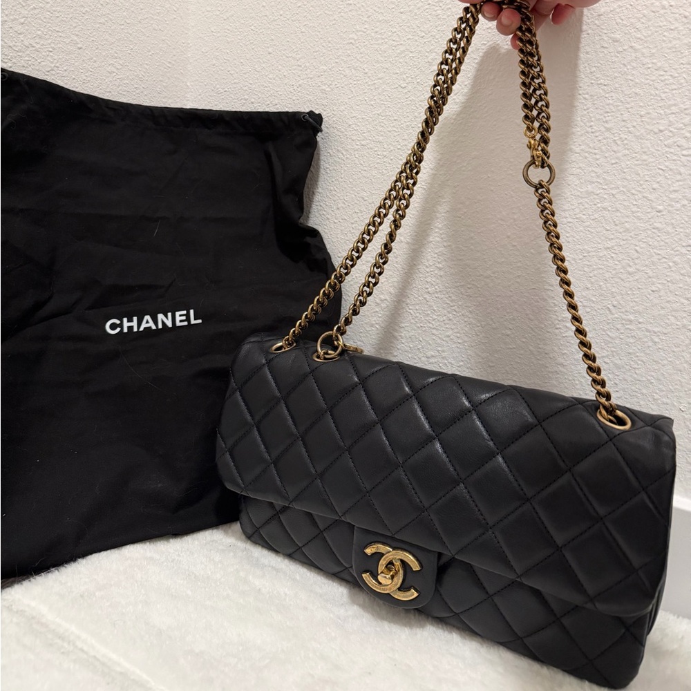 🖤 Chanel CC Crown Flap Bag - Picture 3 of 6